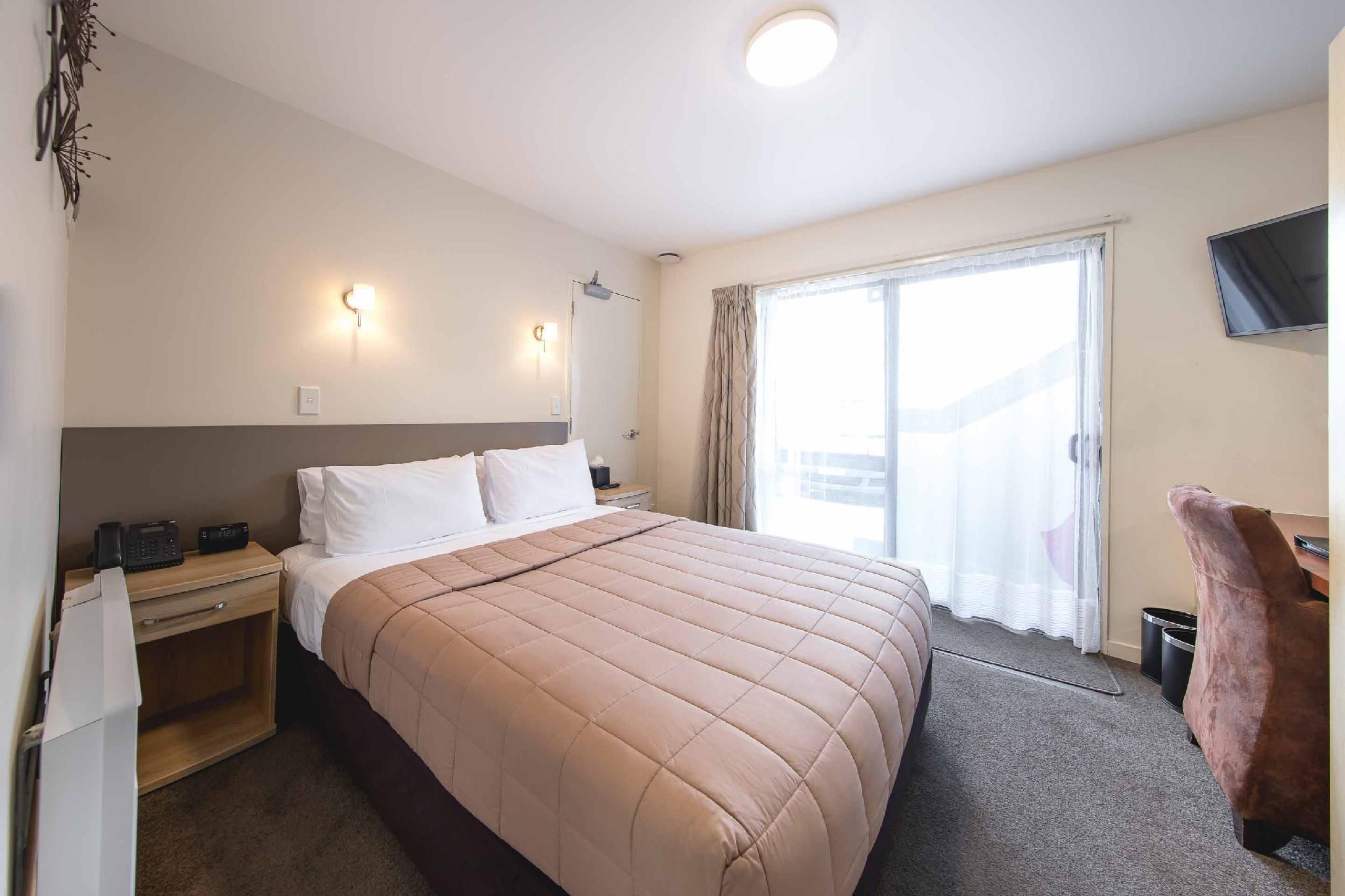 Bella Vista Queenstown Budget Studio 3