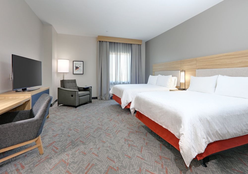 Studio Suite, 2 Queen Beds, Accessible (Communications)