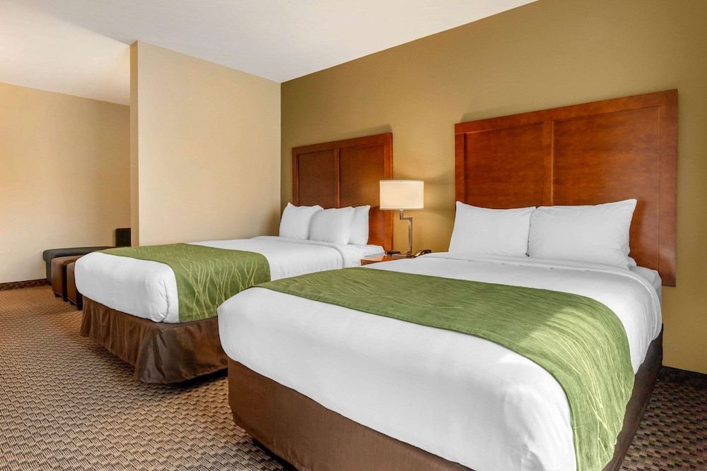 Suite, 2 Queen Beds, Non Smoking