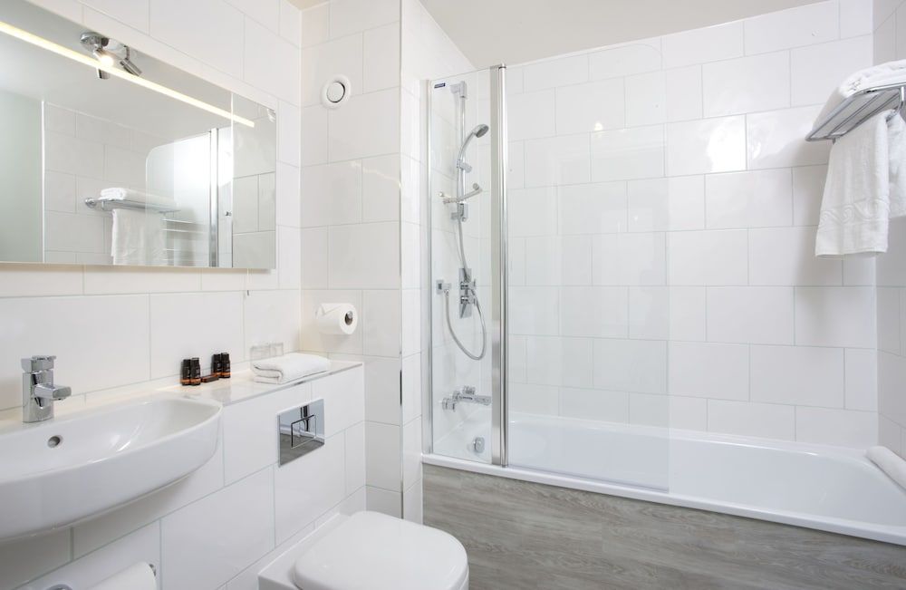 Sudbury House Hotel Family Room 4