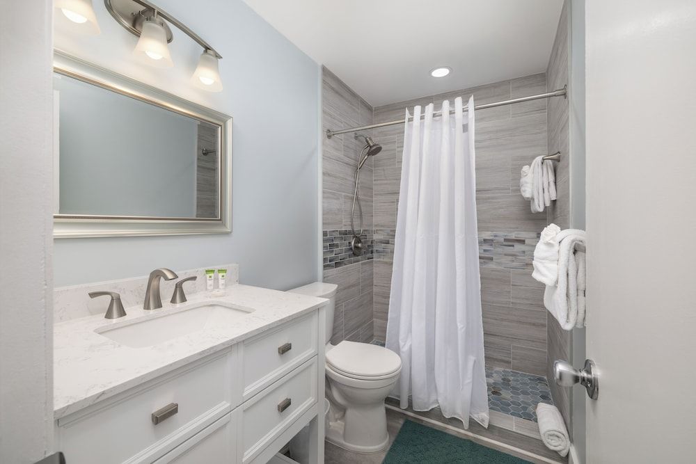 Rock Reef Resort Superior Suite 2