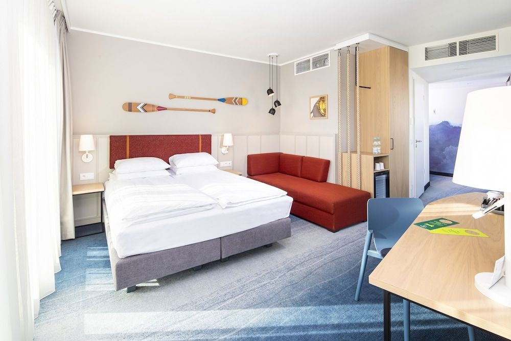 Premium Room, 1 Queen Bed, River View