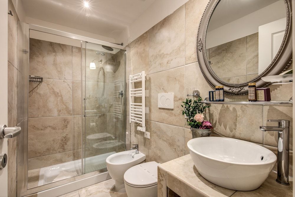 Tree Charme Parliament Boutique Hotel Standard Double Room 4