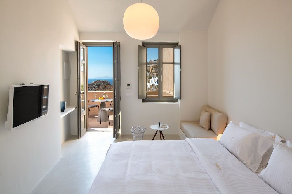 Old Castle Oia - Adults Only Suite, Jetted Tub, Sea View 7