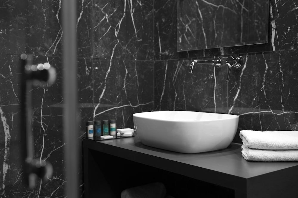 Athenaeum Smart Hotel Deluxe Double or Twin Room 10