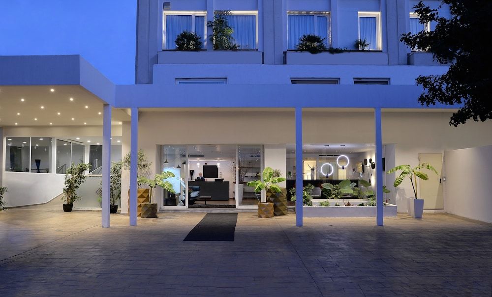 undefined Athenaeum Smart Hotel 5