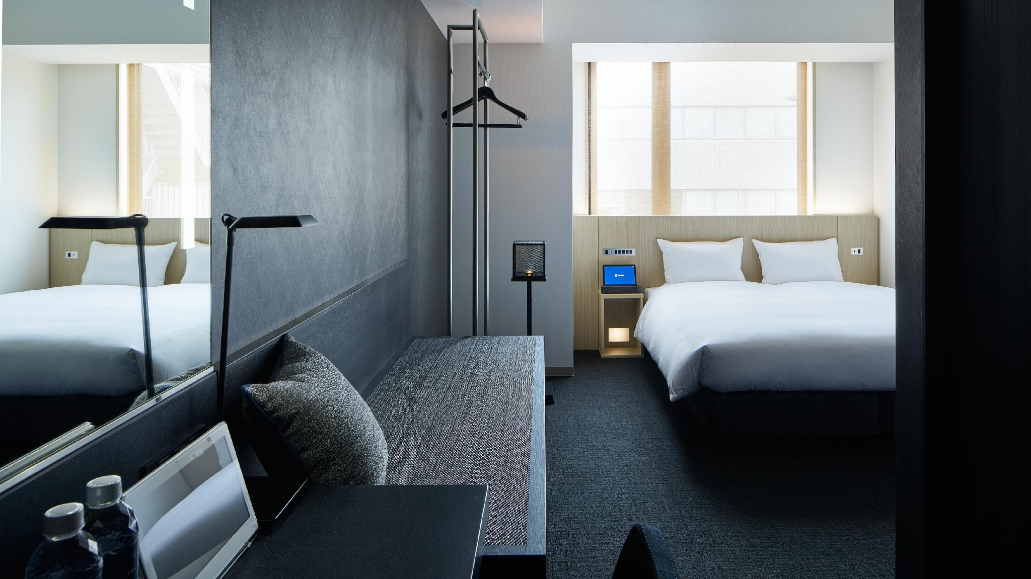 Medium Queen Room for 2 People