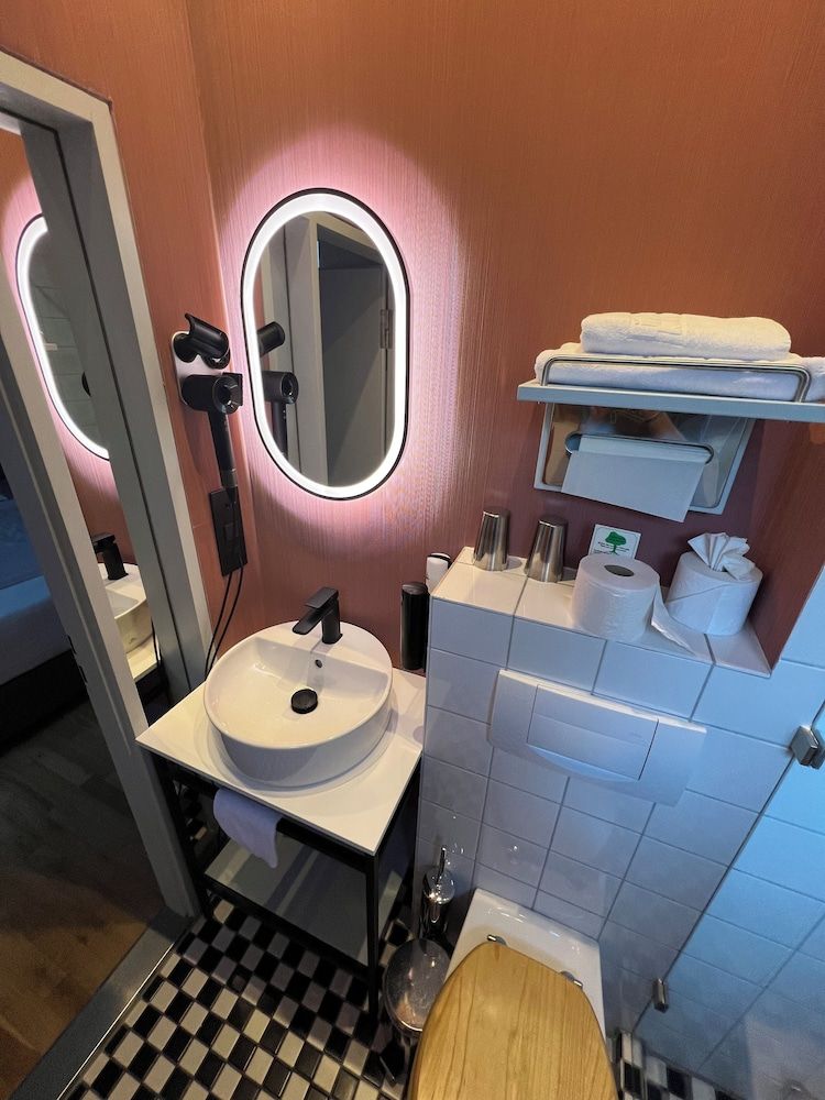 Lint Hotel Comfort Double Room 5