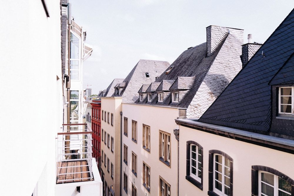 Lint Hotel Basic Double Room 4