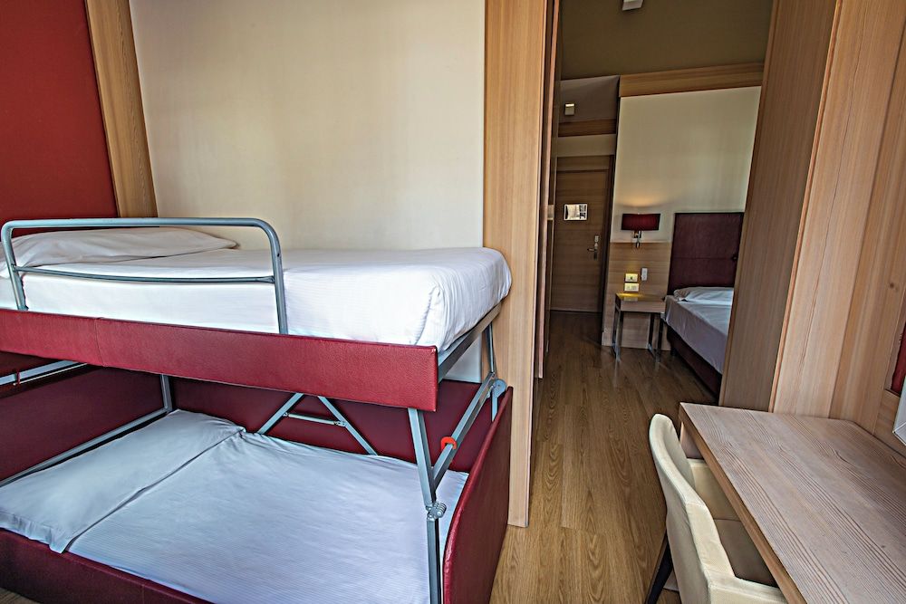 TH Cadore - Hotel Antelao Classic Quadruple Room (with Spa Access)