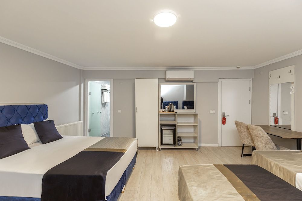 undefined Sirkeci Family Hotel 3