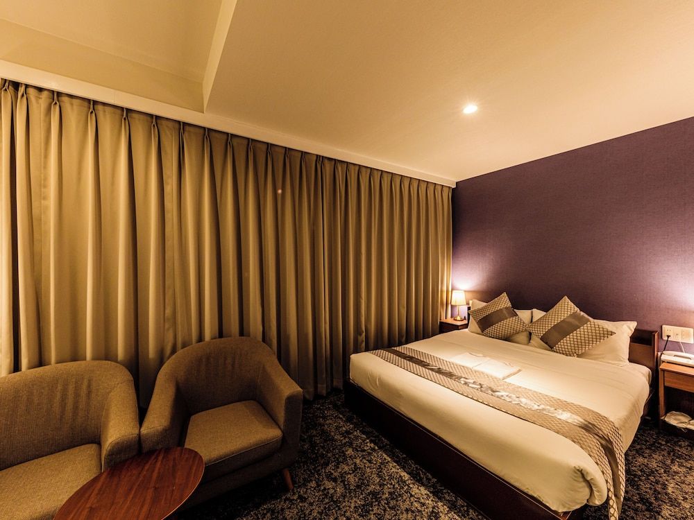 Deluxe Queen Room, Non Smoking, Balcony, 22sqm (160cm width bed)