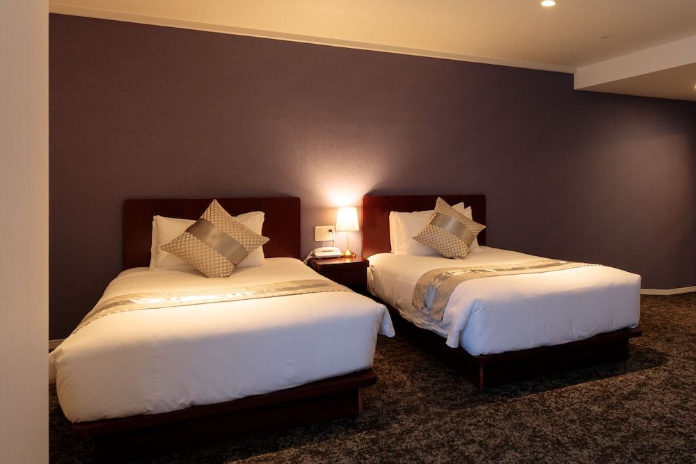 Premium Twin Room, Non Smoking (B)