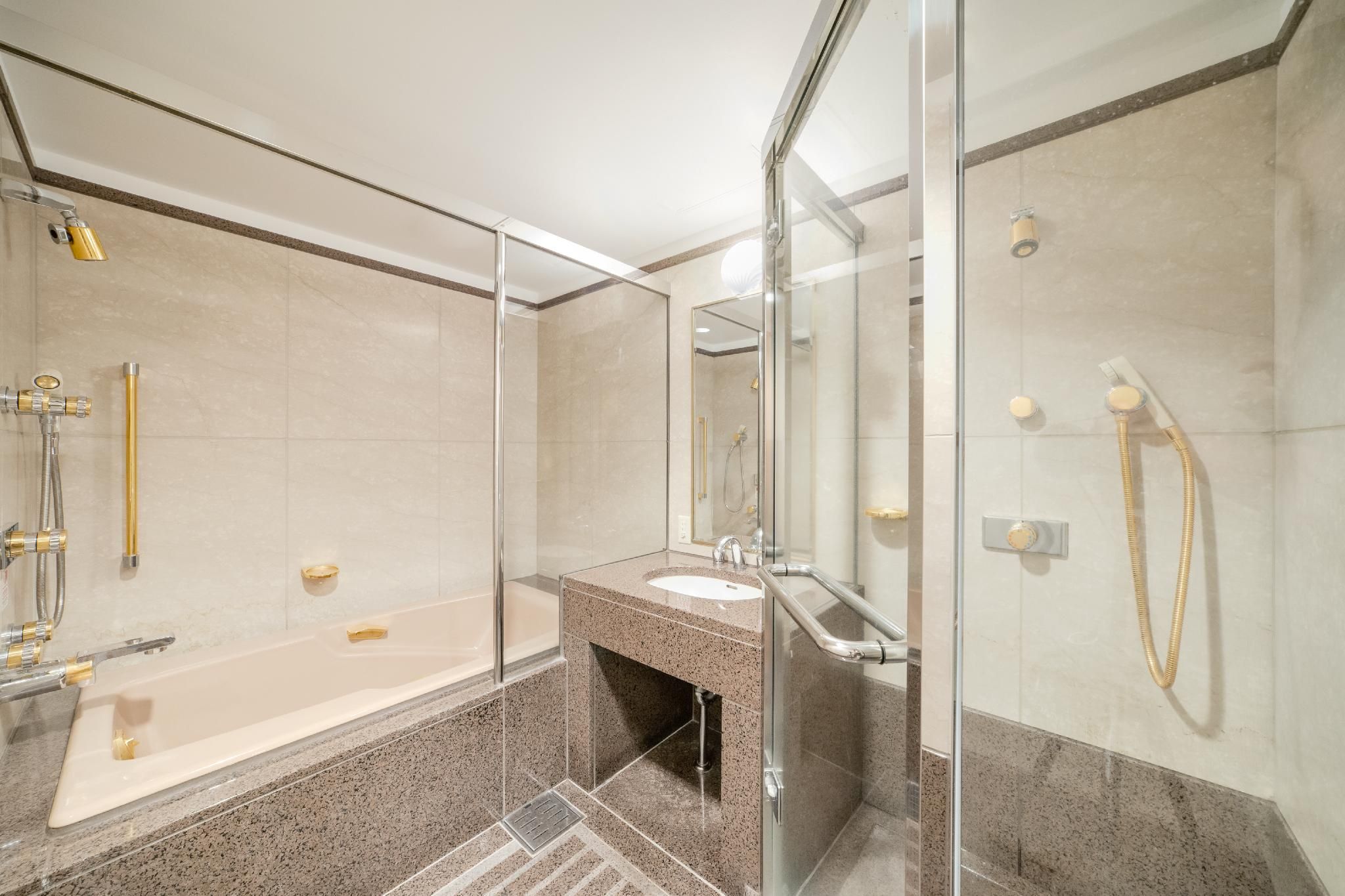 Eco Plan, Park View Suite - Non-Smoking, Housekeeping Is Optional with Additional Cost