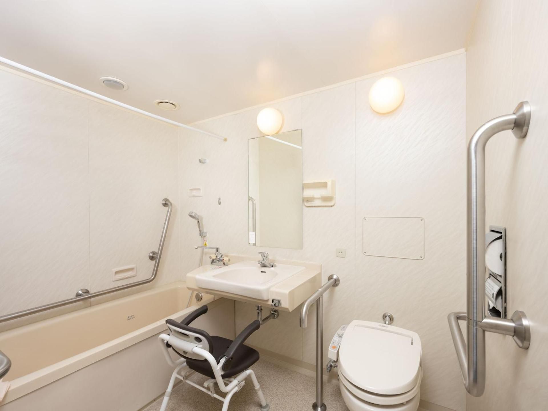 Twin Room - Disability Access - Non-Smoking - House Keeping is Optional with Additional Cost