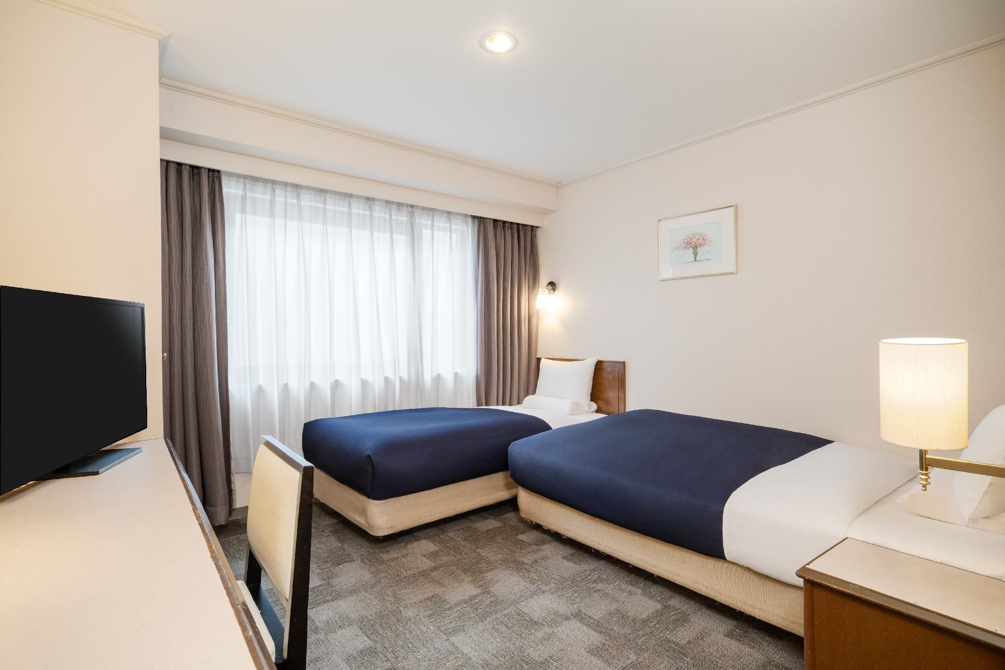 Universal Twin Room - Non-Smoking