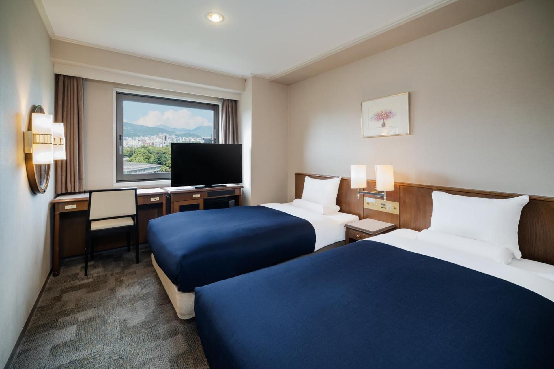 Standard Twin Room with Park View - Non-Smoking - House Keeping is Optional with Additional Cost