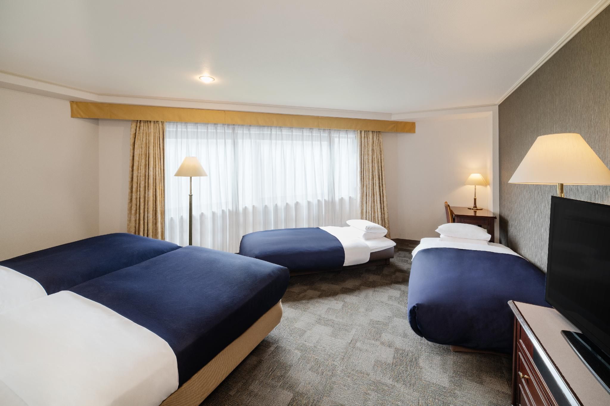 Eco Plan, Deluxe Quadruple Room for 4 People - Non-Smoking, Housekeeping Needs Additional Cost