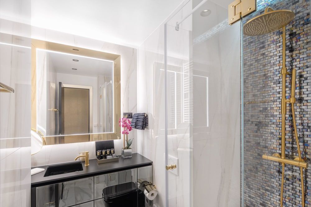 Posh Residence Luxury Suites Deluxe studio Suite - No view, 1 King Bed