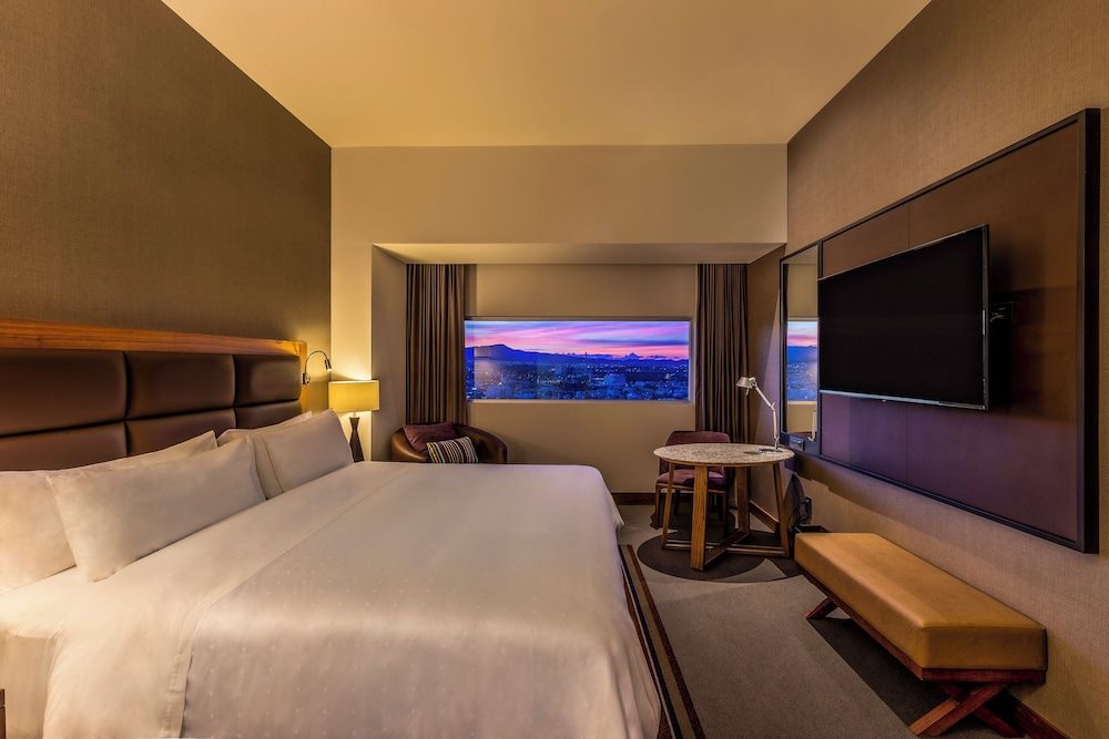 Suite, 1 King Bed (Master)