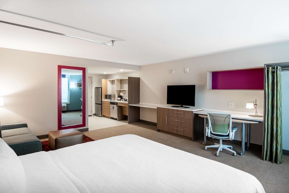 undefined Home2 Suites by Hilton Phoenix Airport North, AZ 2