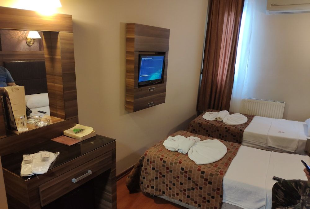 undefined Hotel Bazaar 4