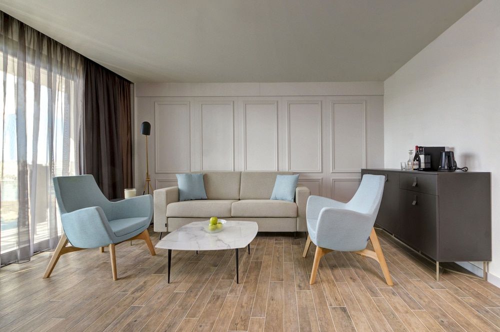 Land's End Boutique Hotel Luxury Suite, Sea View 4