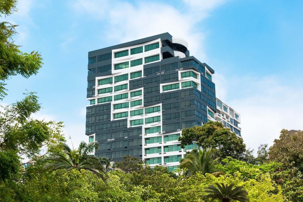 River Garden Hotel & Suites