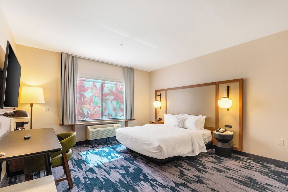 Room, 1 King Bed, Non Smoking