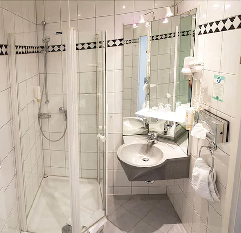 Hotel Krone Standard Double Room 12