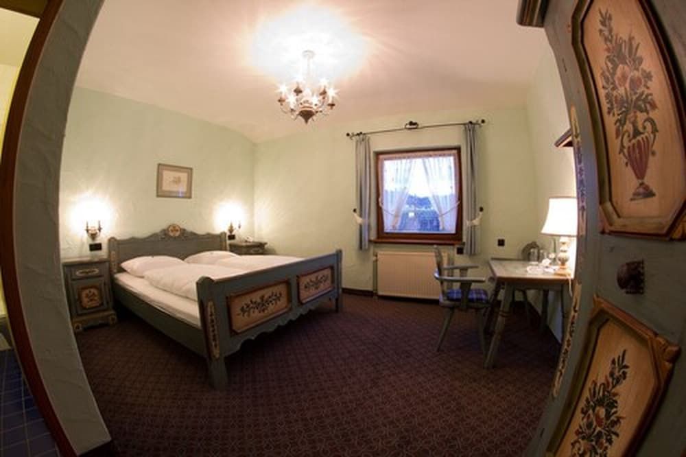 Hotel Krone Standard Double Room 5