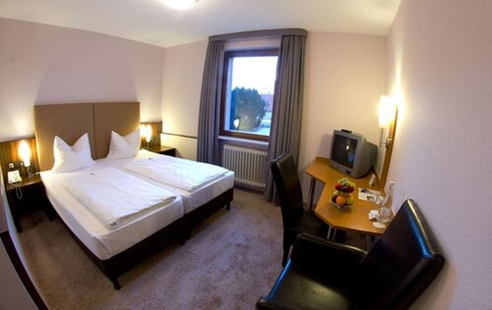 Hotel Krone Standard Double Room 6