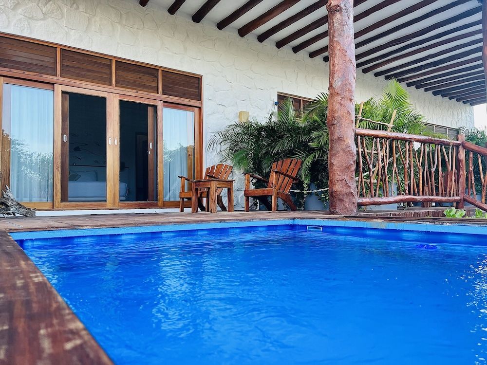 King Suite with Plunge Pool