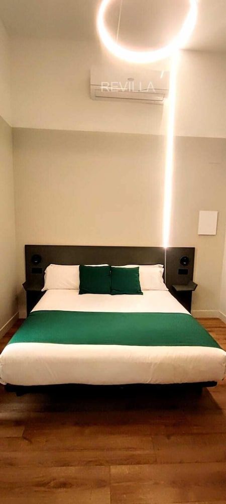 Hostal Antón Martín Double Room 5