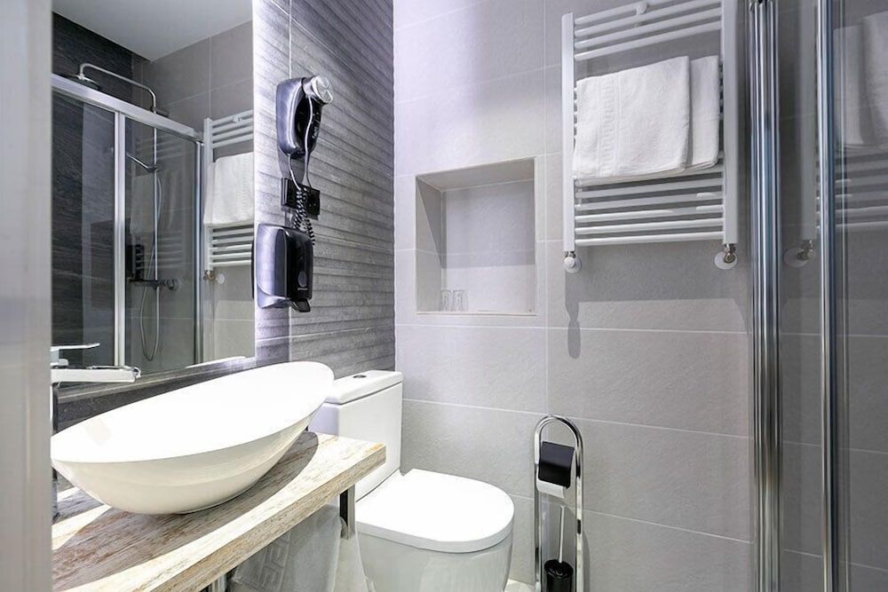 Hostal Antón Martín Double Room 7