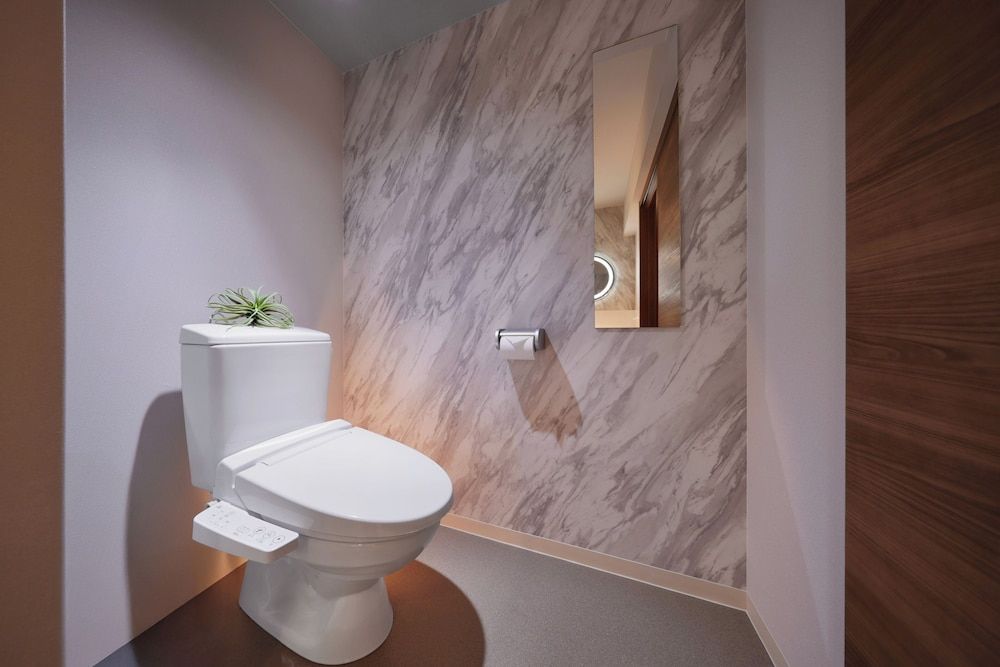 undefined Doutonbori Crystal Hotel 10