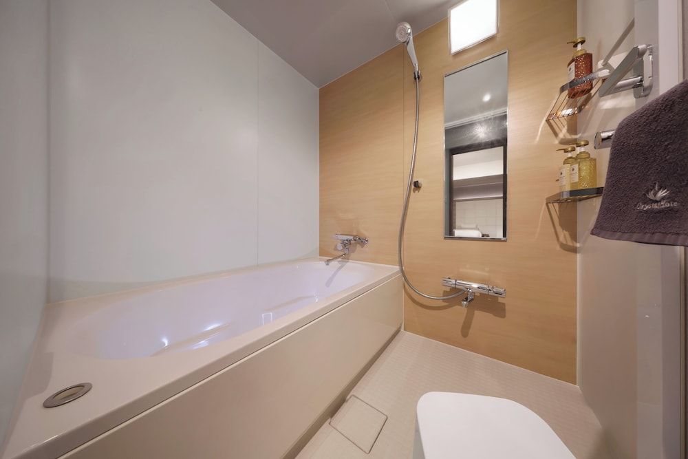 undefined Doutonbori Crystal Hotel 9