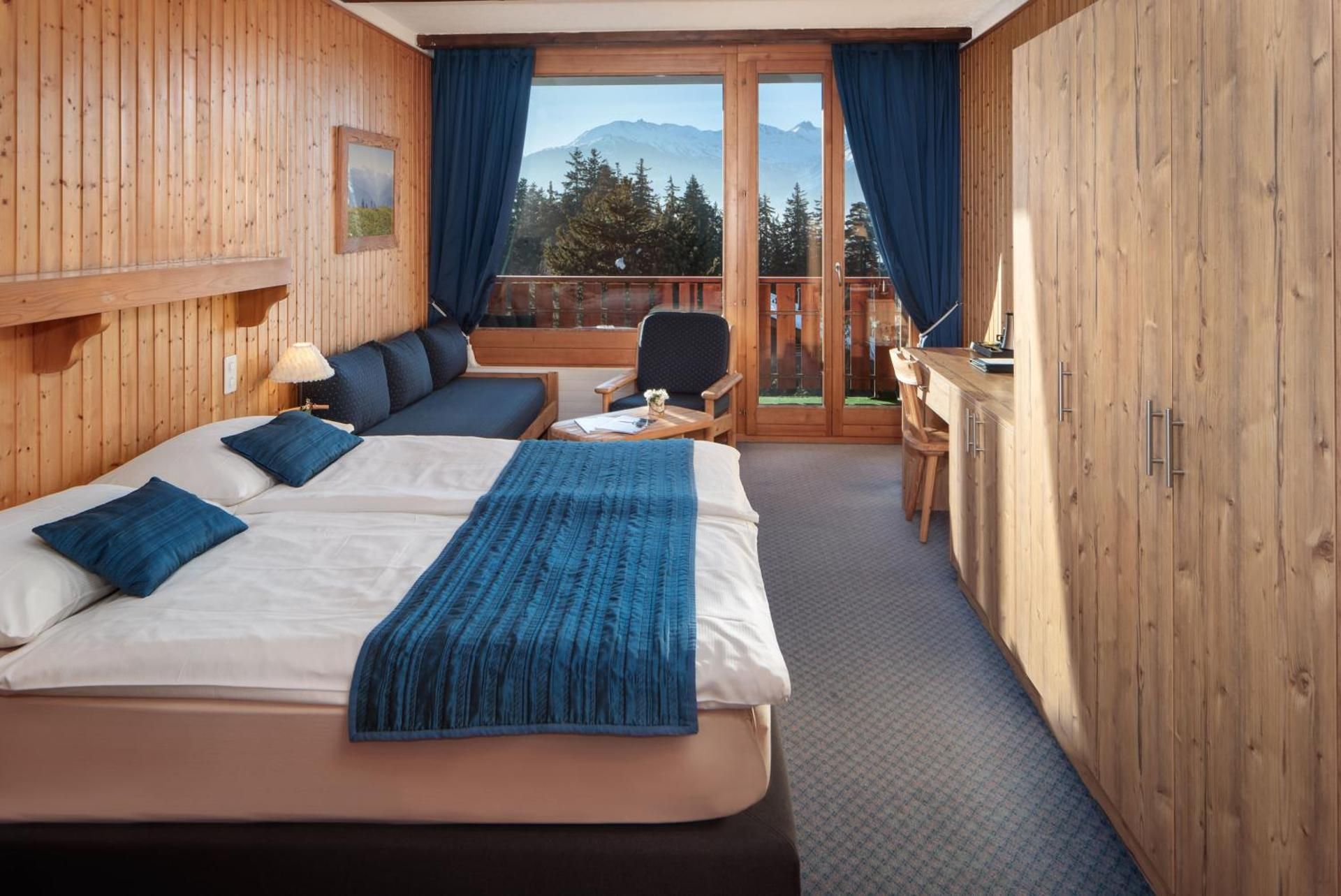 Double Room with Mountain View