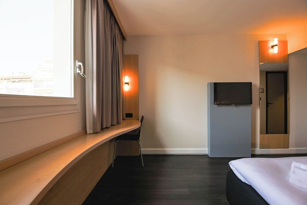 easyHotel Nice Old Town Double Room 13