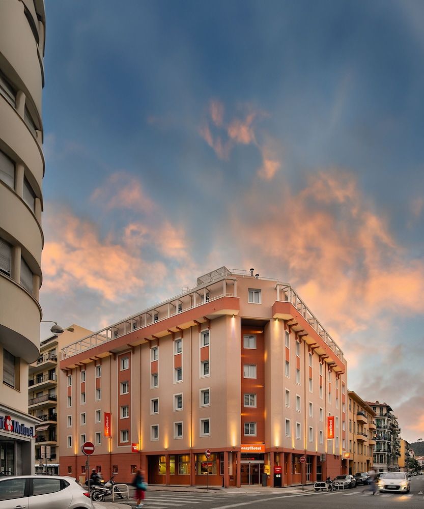 undefined easyHotel Nice Old Town 6