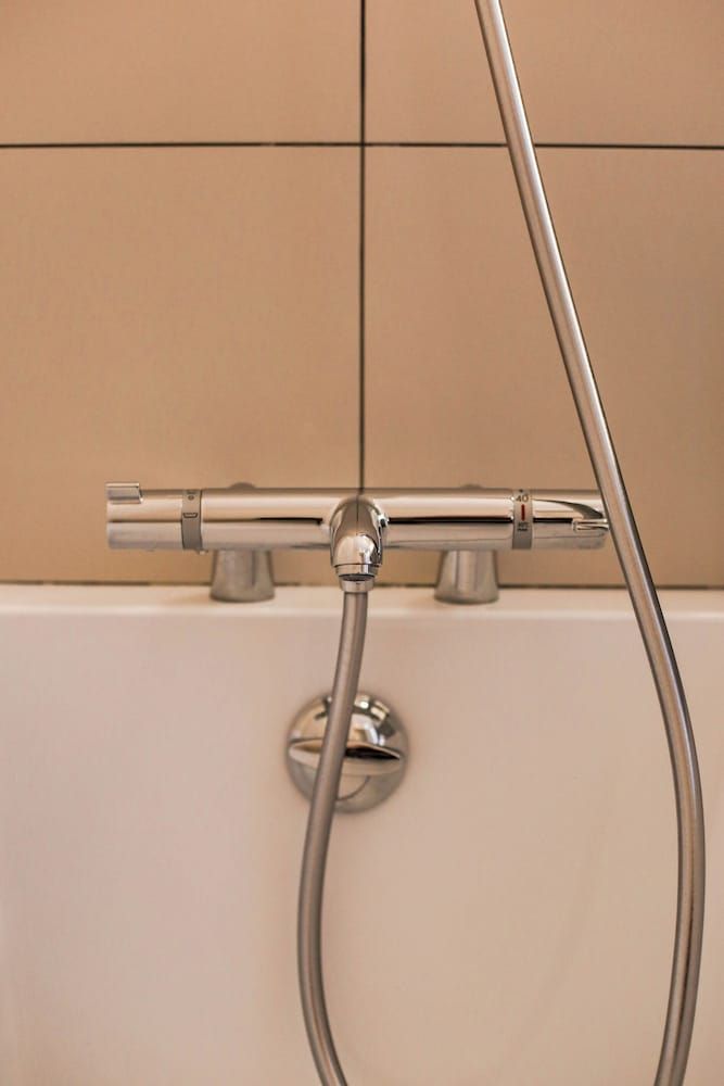 easyHotel Nice Old Town Double Room 8