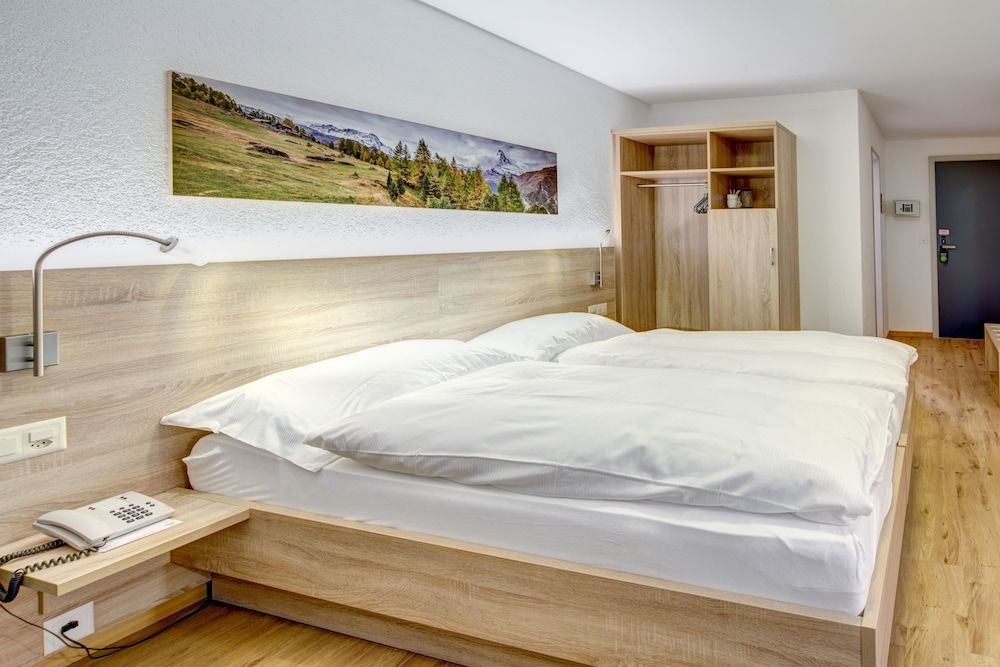 undefined Hotel Matterhorn Inn 2