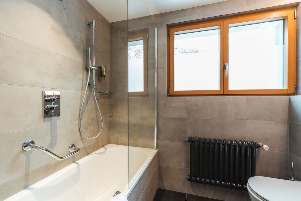 Hotel Matterhorn Inn Superior Double Room, Mountain View 9