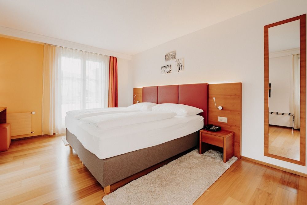 undefined Parkhotel Schoenegg 3