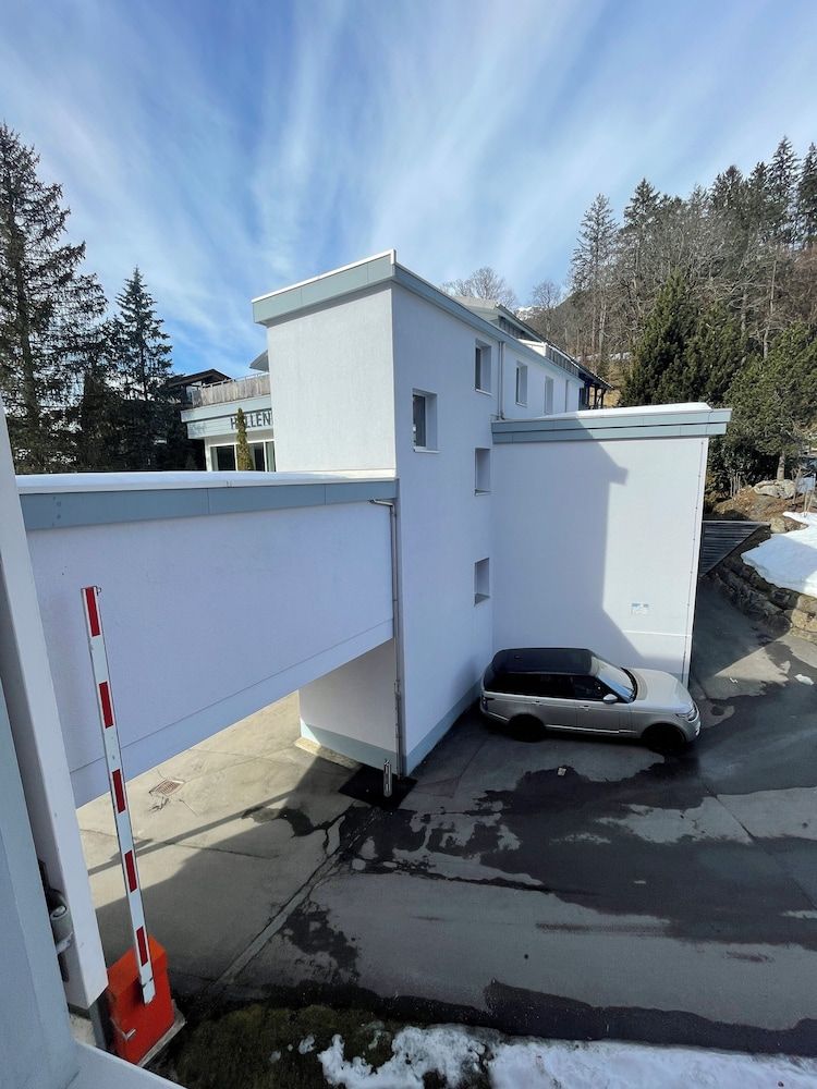 undefined Parkhotel Schoenegg 10