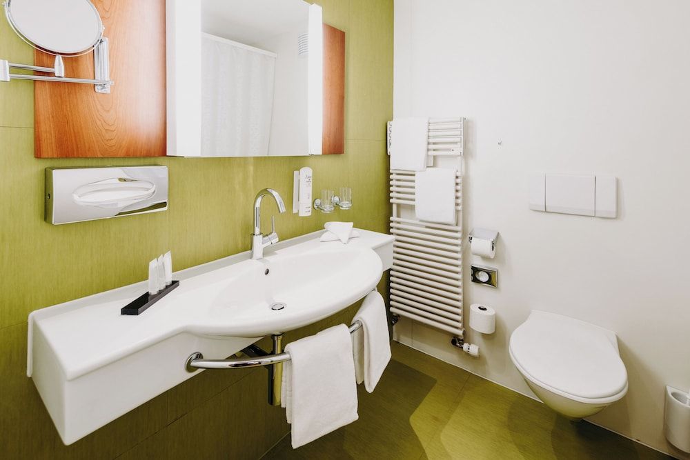 undefined Parkhotel Schoenegg 4