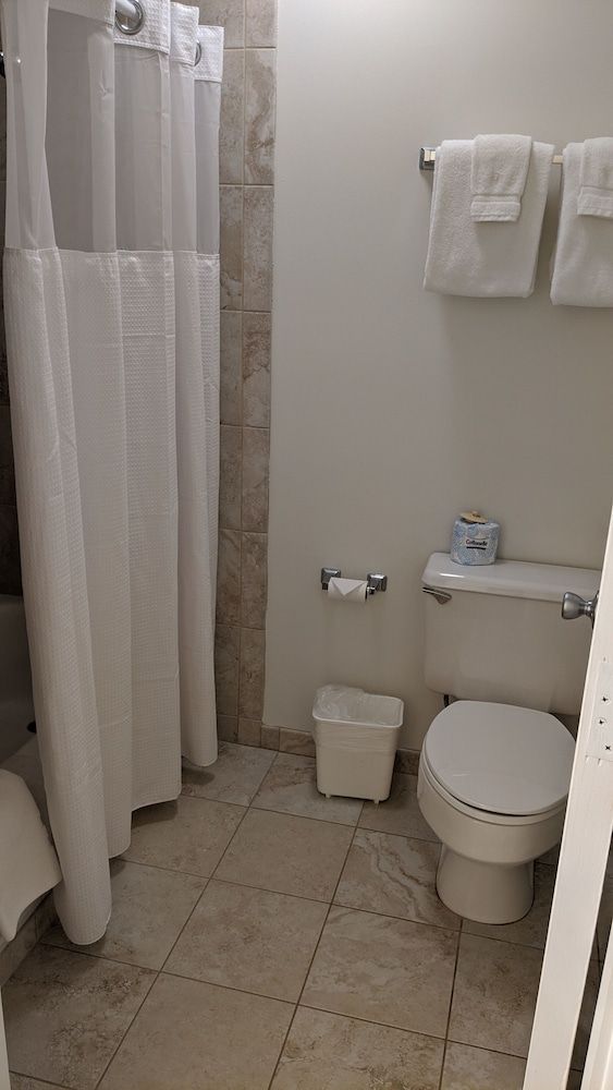 Inlet Inn NC Junior Room, 1 King Bed with Sofa bed, Balcony, Sea View 4