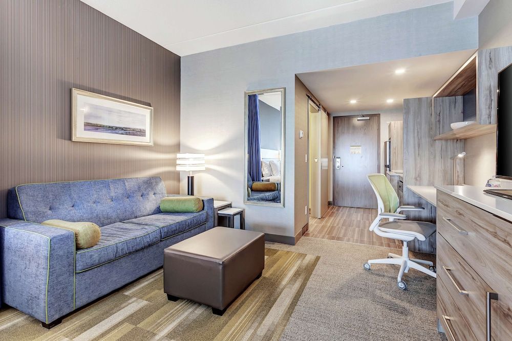 Studio, 2 Queen Beds, Accessible, Bathtub (Mobility & Hearing)