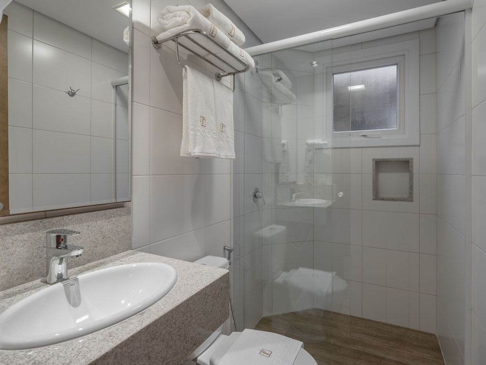 Hotel Fioreze Primo Premium Suite, Multiple Beds, Non Smoking, Bathtub 6