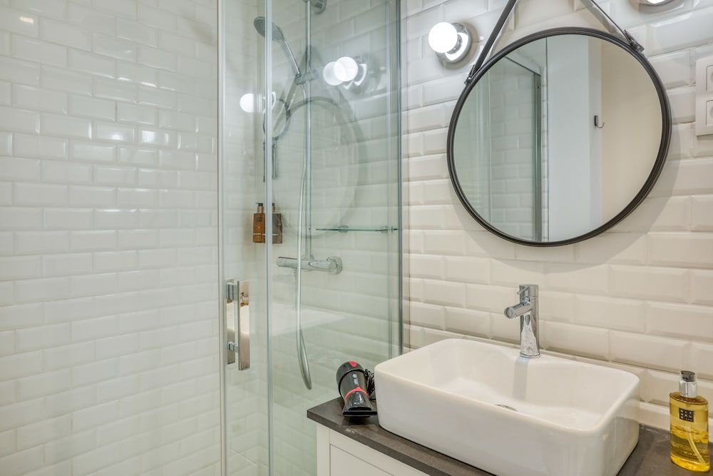 Le Matissia Signature Quadruple Room 5